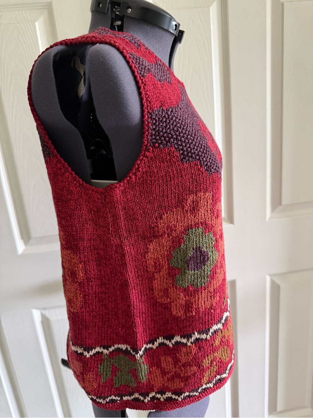 Peruvian Connection Red Multicolor Patterned V-Neck Sweater Vest - Picture 2 of 9